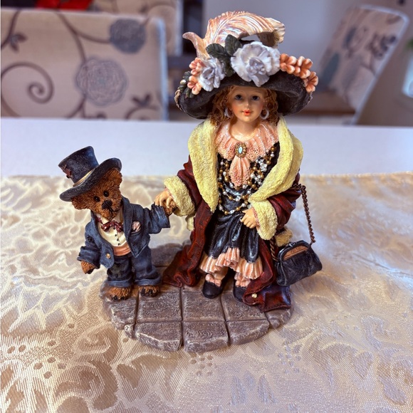 Boyds Bears Other - Boyd CollectionYesterday’s Child “ Amy and Edmund”